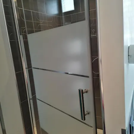 Tres Bel T2 Renove شقة *